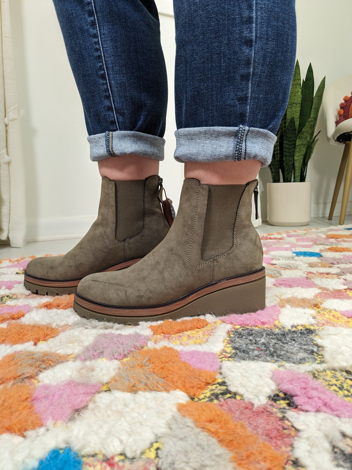 MIA Round Toe Boots