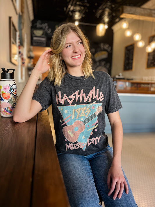 CURVY/REG Music City Graphic Tee