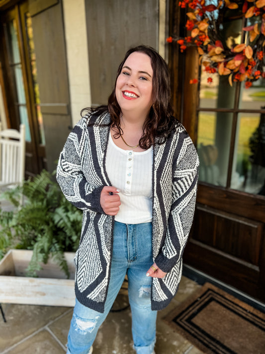 CURVY/REG Aztec Reversible Cardigan