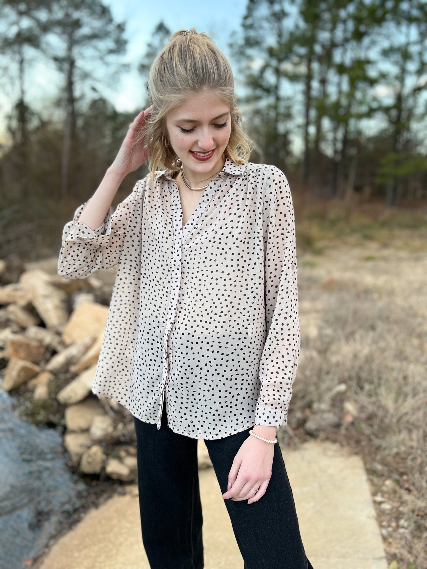 CURVY/REG Mocha Dot Blouse