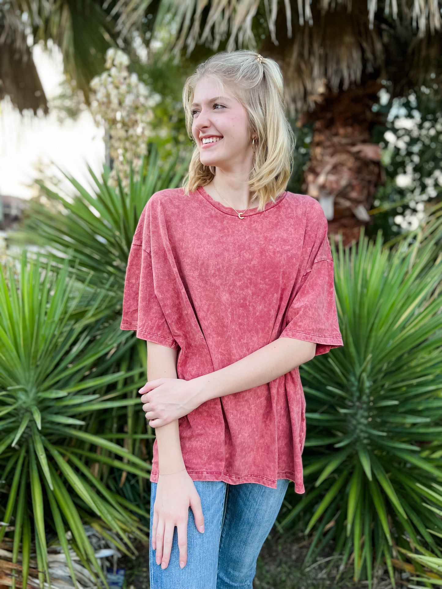 CURVY/REG DOORBUSTER Mineral Wash Boyfriend Tee